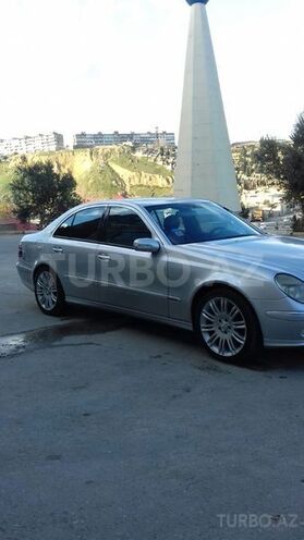 Mercedes E 270 2002, 207,000 km - 2.7 л - Bakı