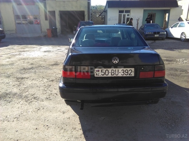 Volkswagen Vento 1997, 290,030 km - 2.0 l - Sumqayıt