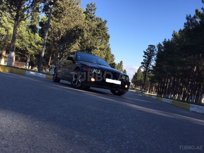 BMW 320 2001, 275,000 km - 2.2 l - Sumqayıt