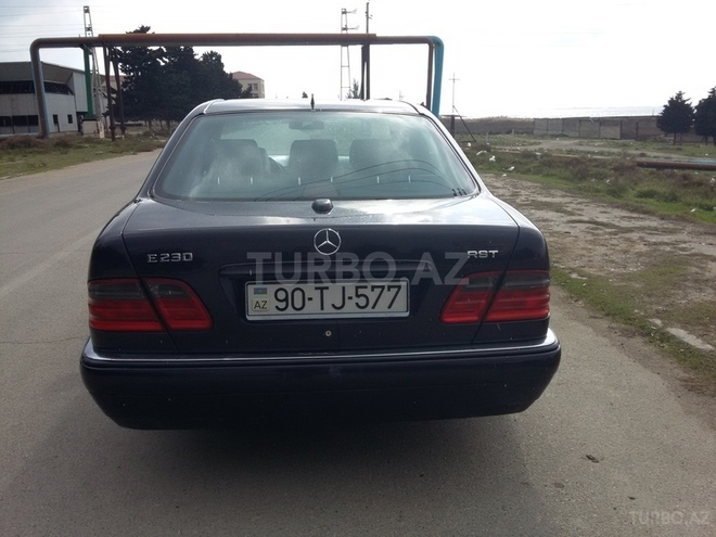 Mercedes E 230 1997, 231,000 km - 2.3 l - Bakı