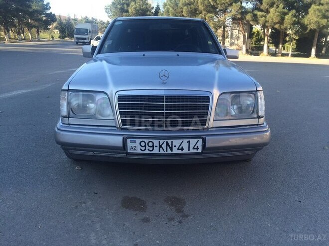 Mercedes E 250 1992, 251,041 km - 2.5 l - Bakı