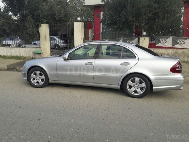 Mercedes E 220 2002, 171,000 km - 2.2 l - Bakı