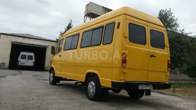 Mercedes 208 D 1995, 85,996 km - 2.3 l - Şirvan