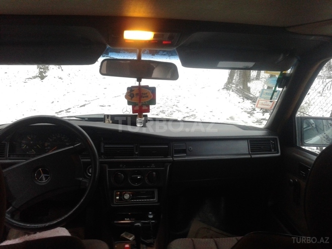 Mercedes 190 1990, 232,536 km - 2.0 л - Qəbələ