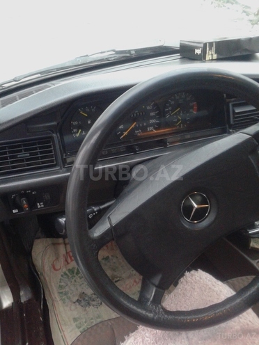 Mercedes 190 1990, 232,536 km - 2.0 л - Qəbələ