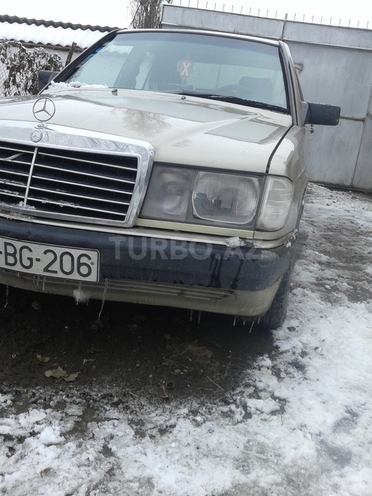 Mercedes 190 1990, 232,536 km - 2.0 л - Qəbələ