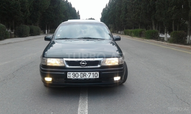 Opel Vectra 1995, 325,000 km - 1.8 l - Bakı
