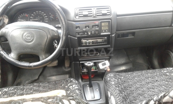 Opel Vectra 1995, 325,000 km - 1.8 l - Bakı