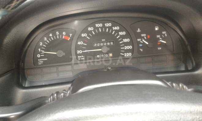 Opel Vectra 1995, 325,000 km - 1.8 l - Bakı