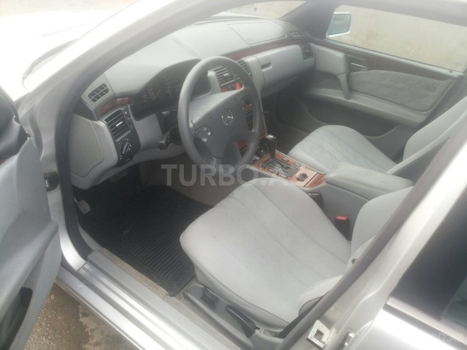 Mercedes E 200 1998, 212,000 km - 2.0 л - Bakı