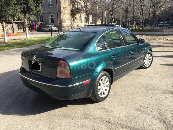 Volkswagen Passat 2001, 190,000 km - 1.8 l - Sumqayıt