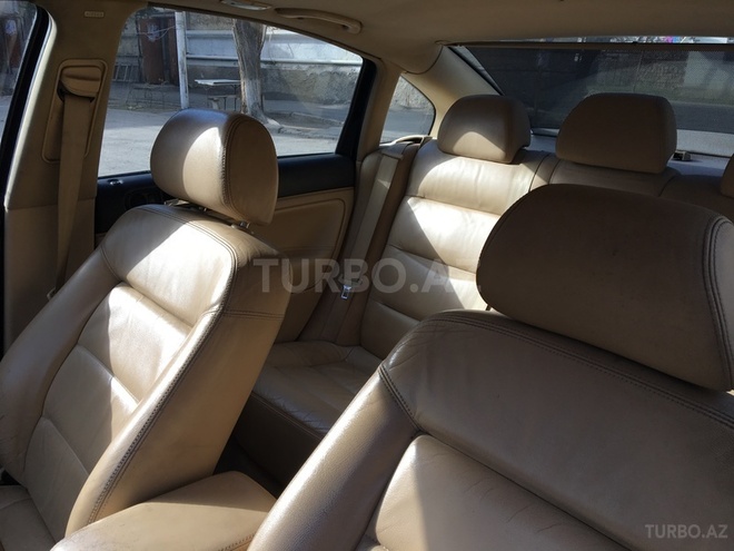 Volkswagen Passat 2001, 190,000 km - 1.8 l - Sumqayıt