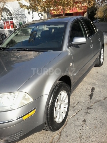 Volkswagen Passat 2002, 174,000 km - 1.8 л - Sumqayıt