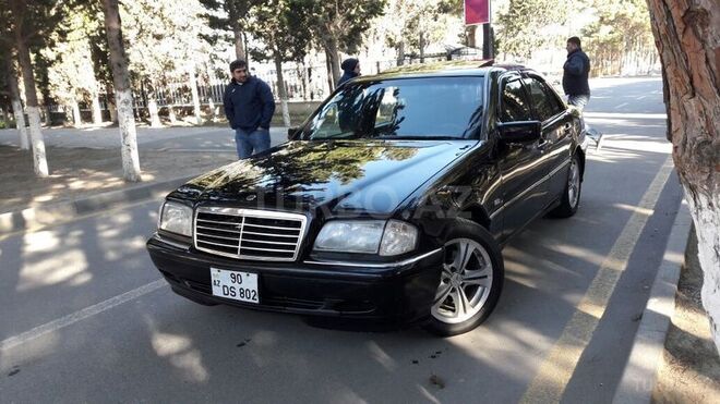 Mercedes C 230 1999, 225,000 km - 2.3 l - Sumqayıt