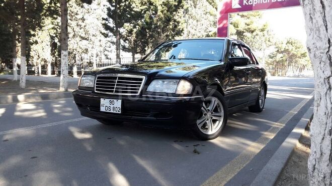 Mercedes C 230 1999, 225,000 km - 2.3 l - Sumqayıt