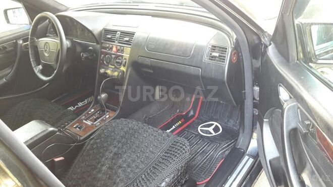 Mercedes C 230 1999, 225,000 km - 2.3 l - Sumqayıt