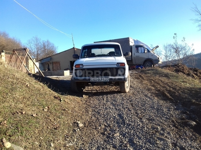 LADA (VAZ) Niva 1983, 81,000 km - 1.6 l - Quba