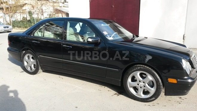 Mercedes E 320 2001, 85,755 km - 3.2 l - Bakı