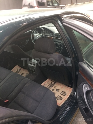 BMW 525 2000, 300,000 km - 2.5 l - Bakı