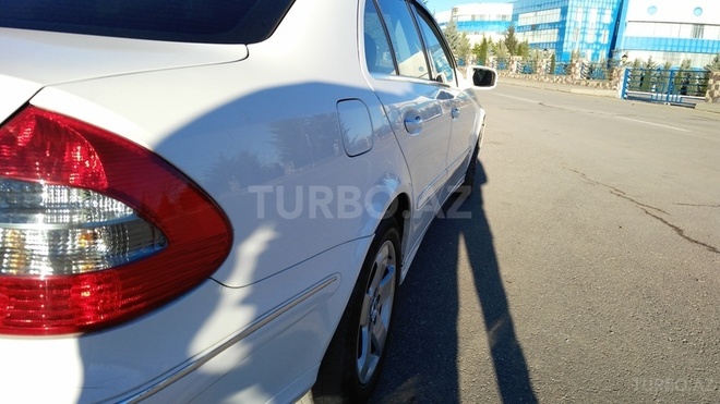 Mercedes E 220 2008, 154,000 km - 2.2 l - Qusar