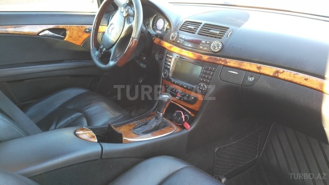 Mercedes E 220 2008, 154,000 km - 2.2 l - Qusar