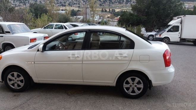 Hyundai Accent 2009, 125,000 km - 1.4 l - Bakı