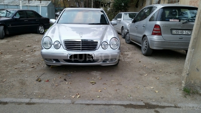 Mercedes E 280 2000, 230,000 km - 2.8 l - Bakı