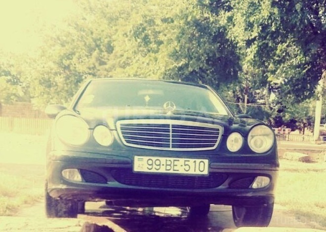 Mercedes E 220 2002, 104,567 km - 2.2 л - Cəlilabad