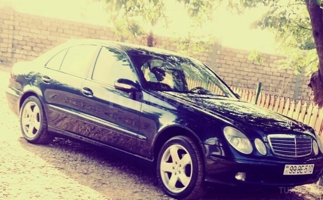 Mercedes E 220 2002, 104,567 km - 2.2 л - Cəlilabad