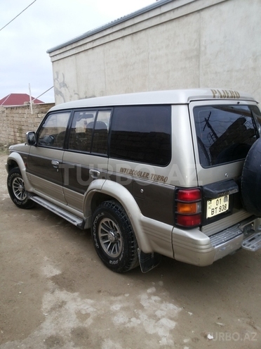 Mitsubishi Pajero 1992, 323,000 km - 2.5 l - Bakı