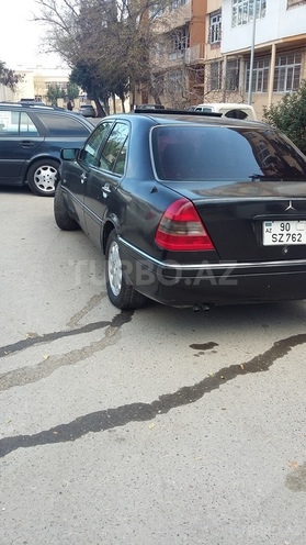 Mercedes C 220 1995, 185,000 km - 2.2 l - Bakı