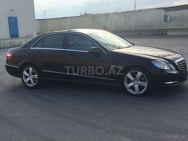 Mercedes E 350 2010, 118,000 km - 3.5 l - Bakı