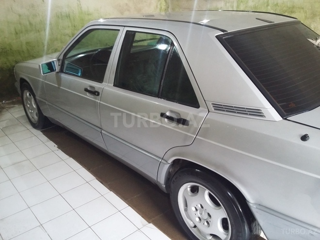 Mercedes E 200 1991, 350,000 km - 2.0 л - Bakı