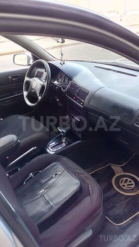 Volkswagen Golf 2002, 236,300 km - 2.0 l - Bakı