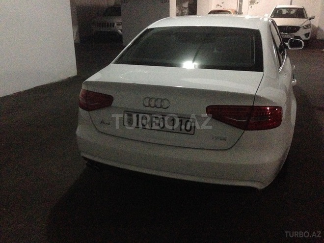 Audi A4 2015, 26,000 km - 1.8 l - Bakı
