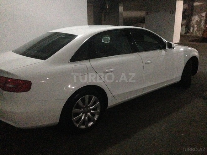 Audi A4 2015, 26,000 km - 1.8 l - Bakı