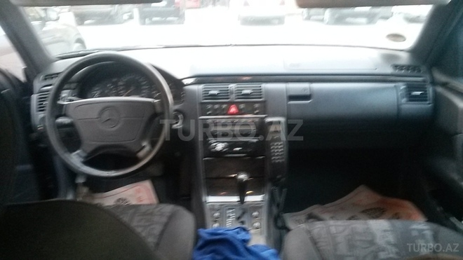 Mercedes E 240 1998, 220,001 km - 2.7 l - Bakı