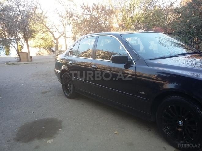 BMW 525 2002, 270,000 km - 2.5 l - Bakı