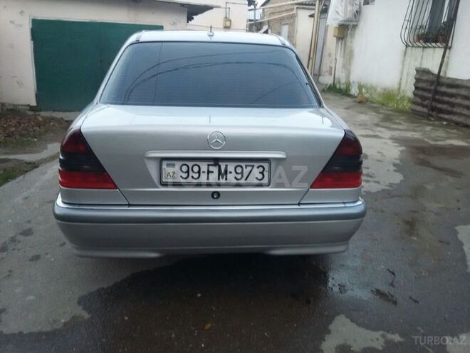 Mercedes C 230 2000, 142,000 km - 2.3 l - Bakı