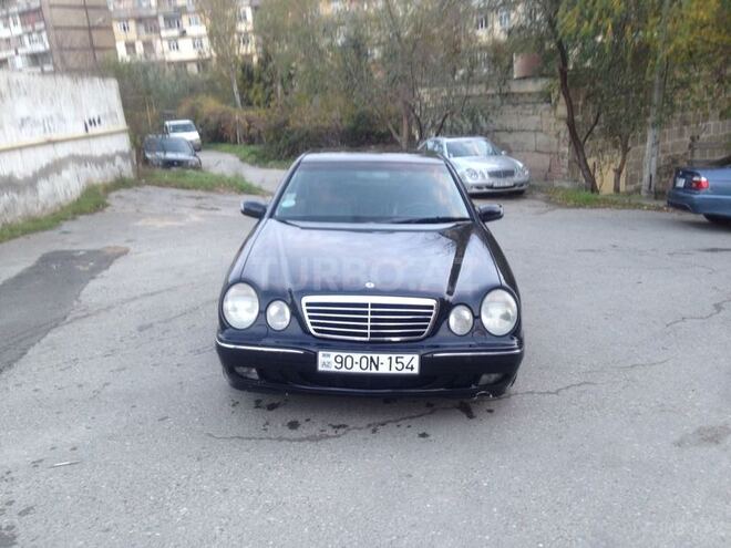 Mercedes E 240 2001, 204,300 km - 2.6 l - Bakı