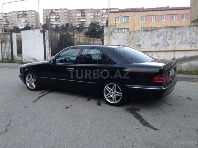 Mercedes E 240 2001, 204,300 km - 2.6 l - Bakı