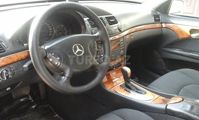 Mercedes E 270 2002, 468,000 km - 2.7 l - Bakı