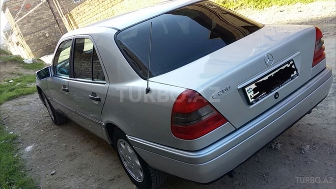 Mercedes C 180 1995, 300,000 km - 1.8 l - Bakı