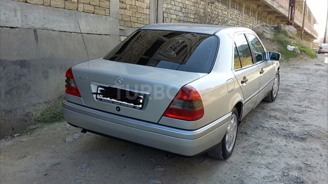 Mercedes C 180 1995, 300,000 km - 1.8 l - Bakı