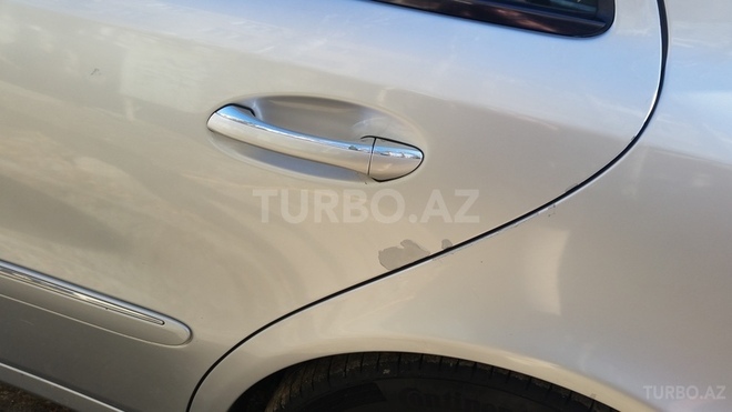 Mercedes E 220 2003, 270,000 km - 2.2 л - Şamaxı
