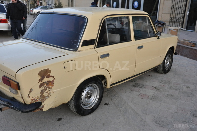 LADA (VAZ) 21011 1982, 200,000 km - 1.3 l - Bakı