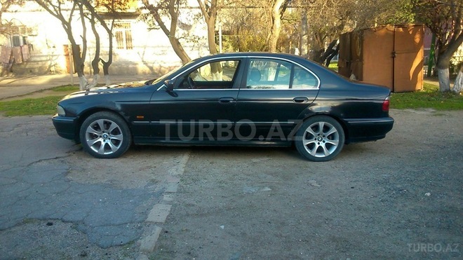 BMW 528 1996, 230,000 km - 2.8 л - Sumqayıt