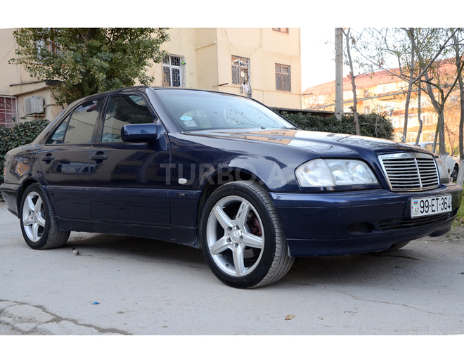 Mercedes C 200 2000, 200,000 km - 2.0 l - Sumqayıt