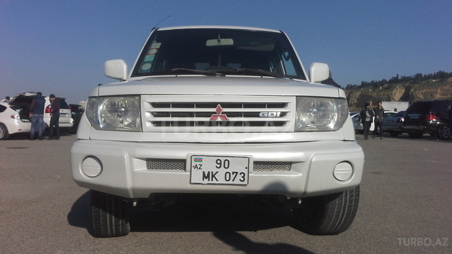 Mitsubishi Pajero io 2000, 260,000 km - 1.8 l - Bakı