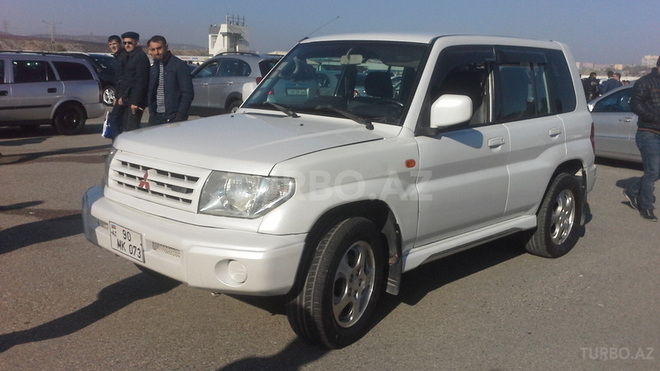 Mitsubishi Pajero io 2000, 260,000 km - 1.8 l - Bakı